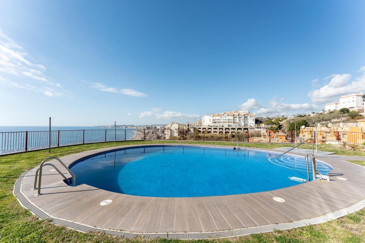 Beachside Retreat With Private Terrace ベナルマデナ エクステリア 写真