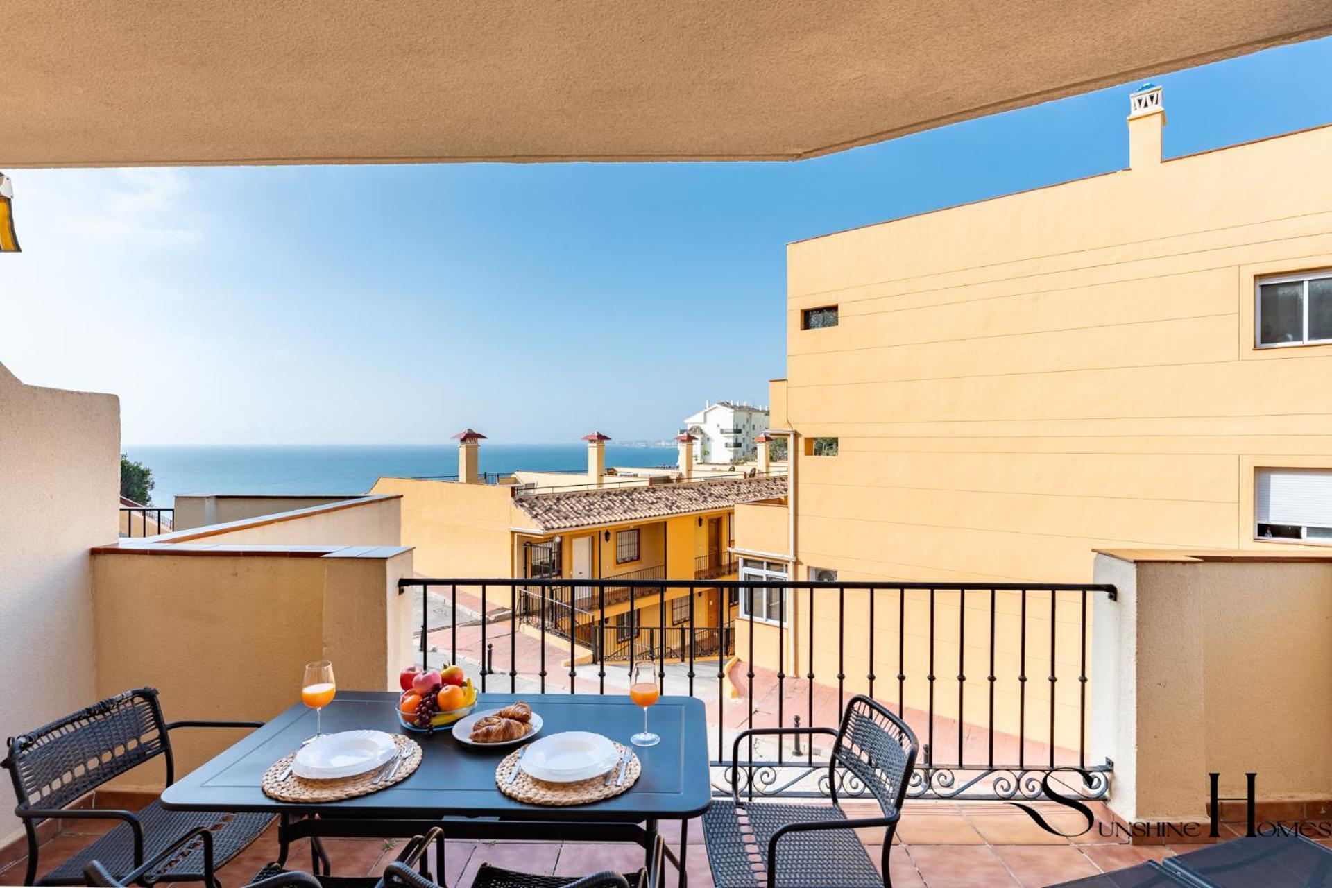 Beachside Retreat With Private Terrace ベナルマデナ エクステリア 写真