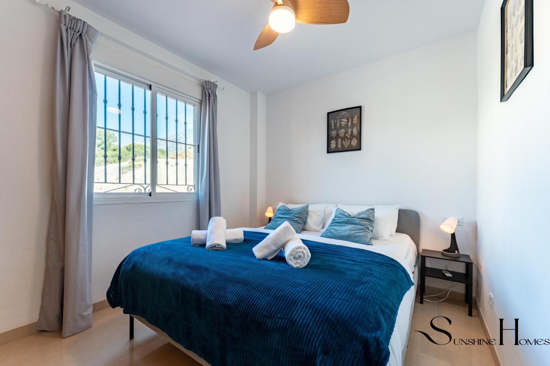 Beachside Retreat With Private Terrace ベナルマデナ エクステリア 写真
