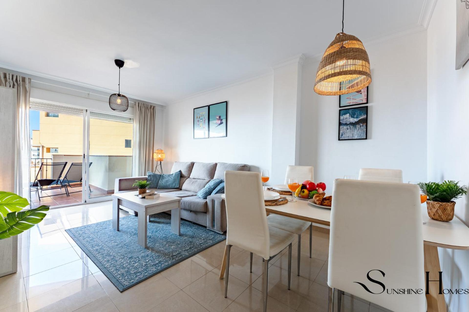 Beachside Retreat With Private Terrace ベナルマデナ エクステリア 写真