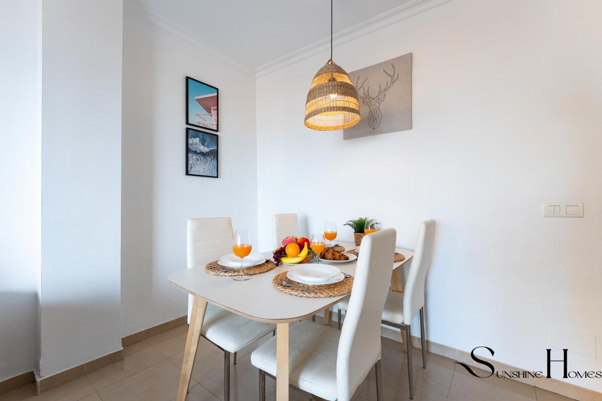 Beachside Retreat With Private Terrace ベナルマデナ エクステリア 写真
