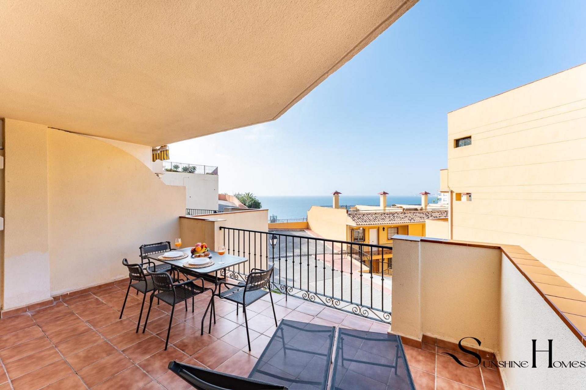 Beachside Retreat With Private Terrace ベナルマデナ エクステリア 写真