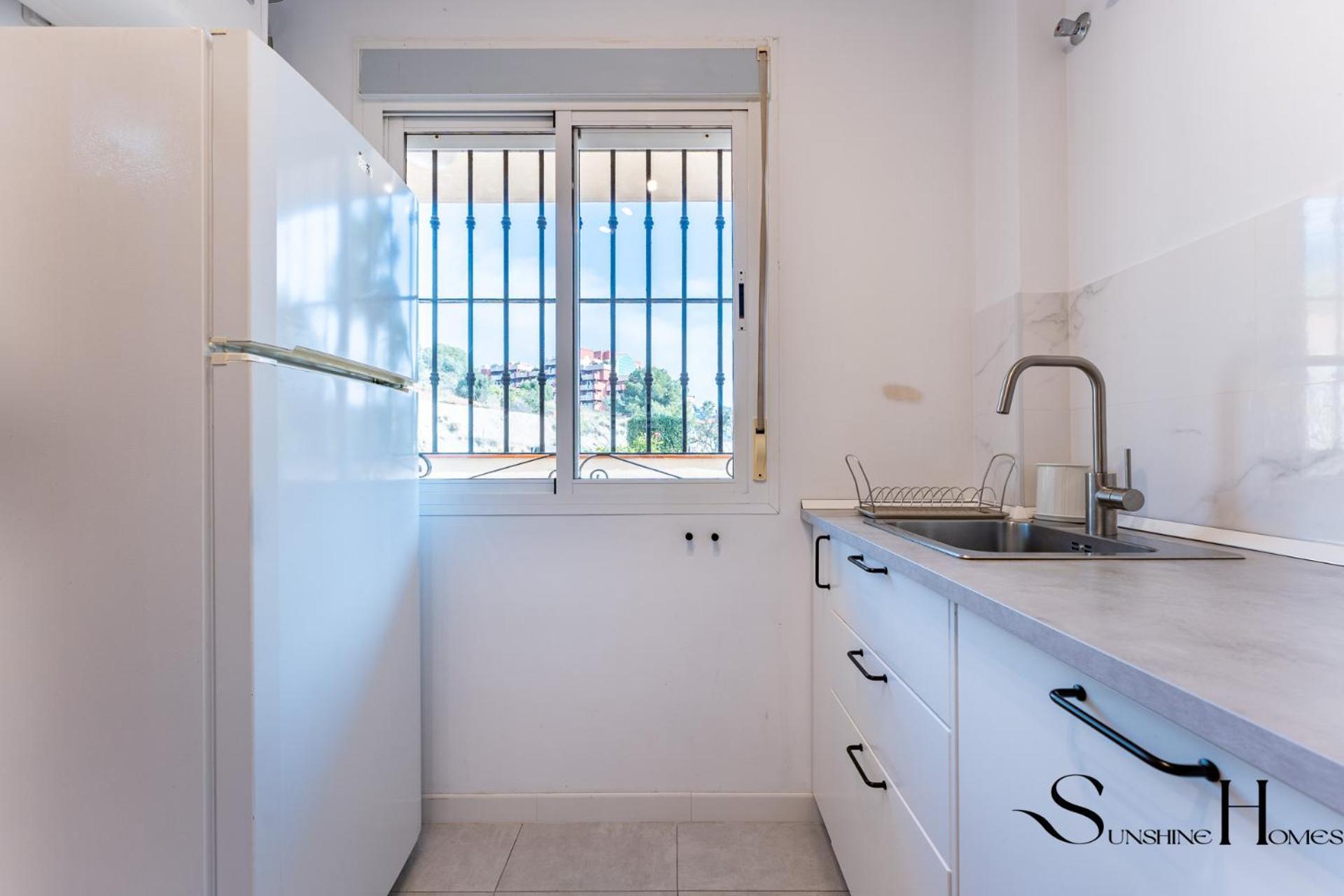 Beachside Retreat With Private Terrace ベナルマデナ エクステリア 写真